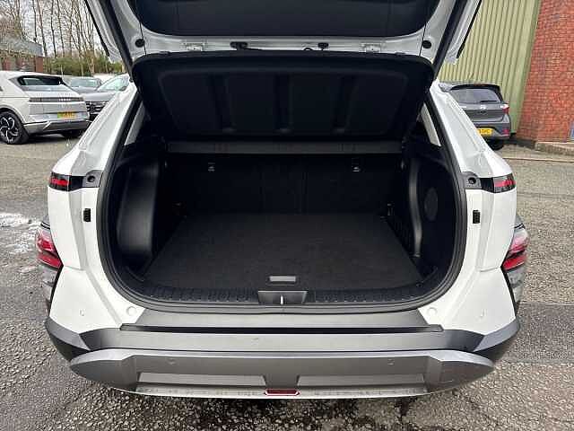 Hyundai KONA 1.6 Hybrid 129 Ultimate 5dr DCT White