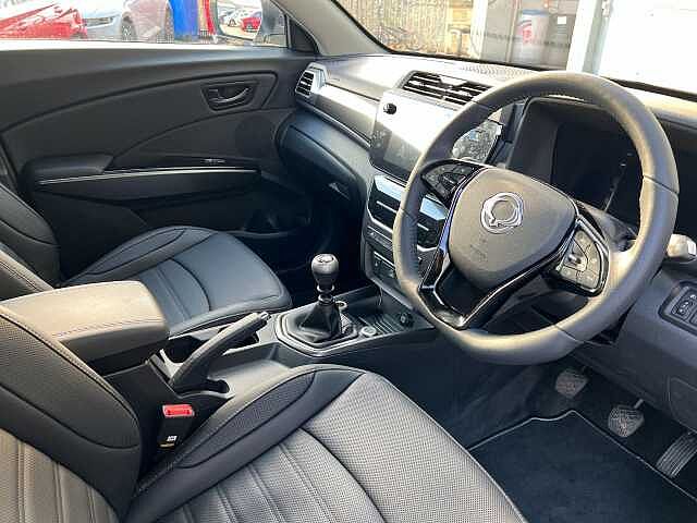 KGM Tivoli 1.5 K40 5dr