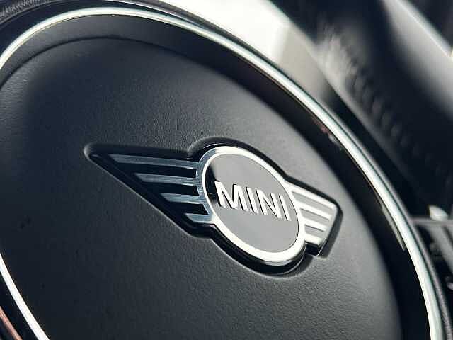 MINI Hatchback 1.5 Cooper Sport 3dr