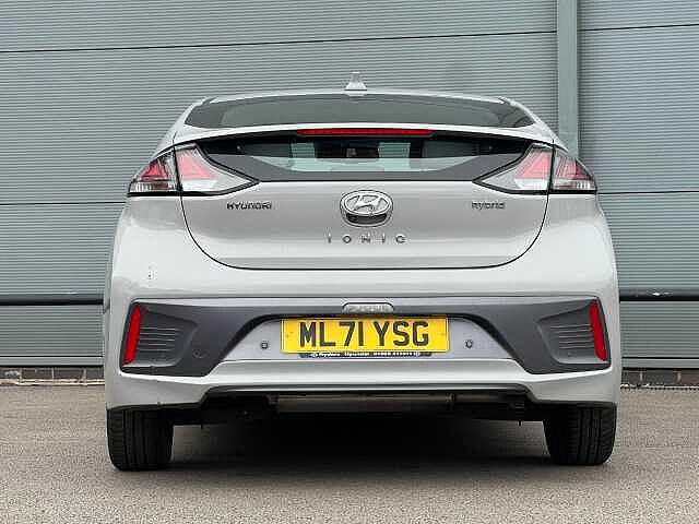 Hyundai IONIQ 1.6 GDi Hybrid Premium 5dr DCT Grey