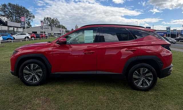 Hyundai TUCSON 1.6 TGDi 48V MHD SE Connect 5dr 2WD Red