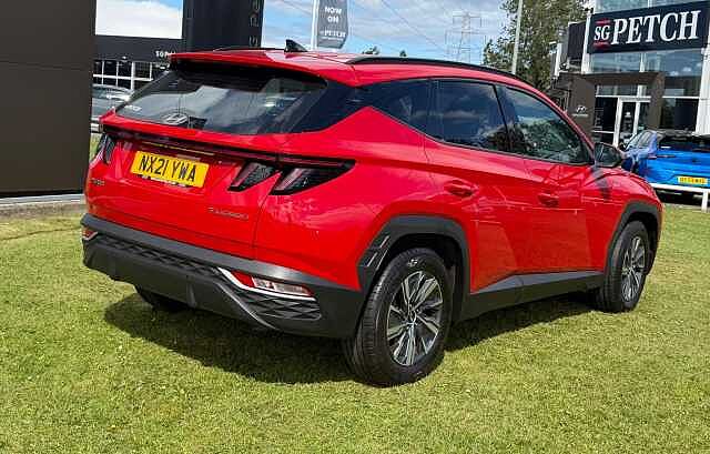 Hyundai TUCSON 1.6 TGDi 48V MHD SE Connect 5dr 2WD Red