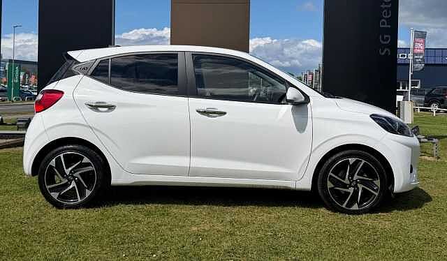 Hyundai I10 1.0 [63] Premium 5dr [Nav] White