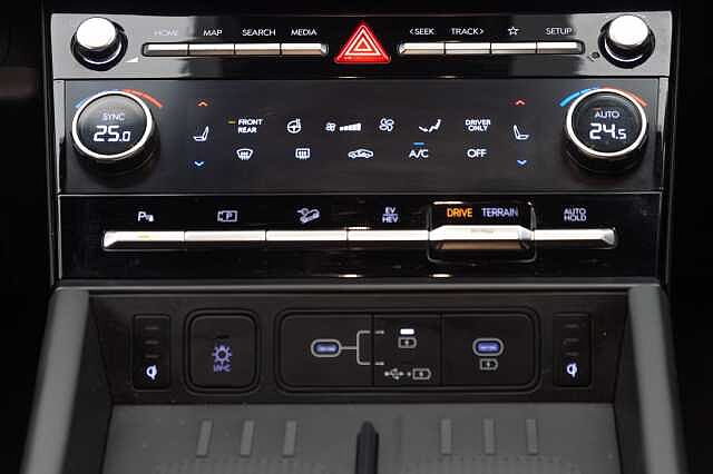 Hyundai SANTA FE 1.6 TGDi Plug-in Hybrid Calligraphy 5dr 4WD Auto