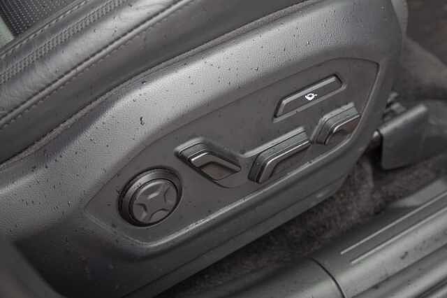 Hyundai SANTA FE 1.6 TGDi Plug-in Hybrid Calligraphy 5dr 4WD Auto