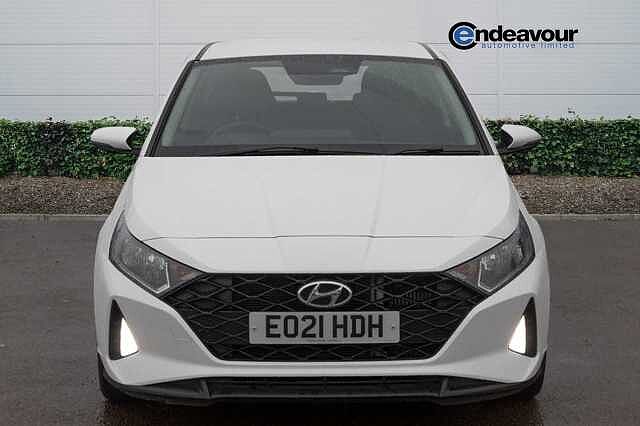 Hyundai I20 1.0T GDi 48V MHD SE Connect 5dr White