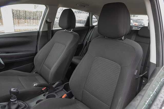 Hyundai I20 1.0T GDi 48V MHD SE Connect 5dr White