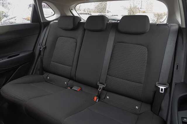 Hyundai I20 1.0T GDi 48V MHD SE Connect 5dr White