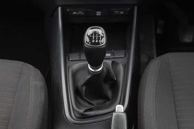 Hyundai I20 1.0T GDi 48V MHD SE Connect 5dr White