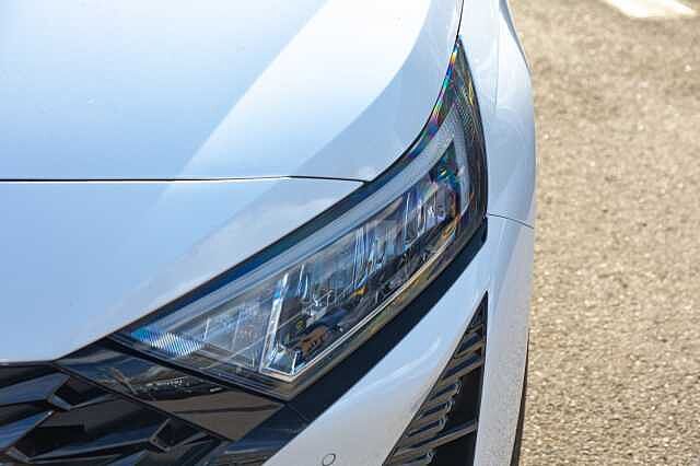 Hyundai I20 1.0T GDi 90 Tech Line 5dr White