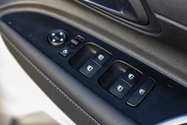 Hyundai I20 1.0T GDi 90 Tech Line 5dr White