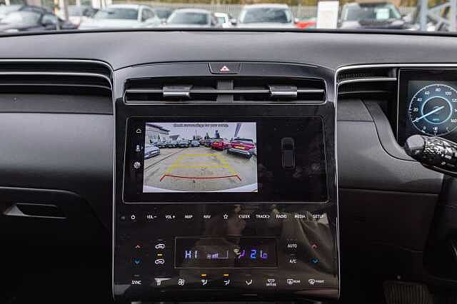 Hyundai TUCSON 1.6 TGDi 48V MHD SE Connect 5dr 2WD DCT White