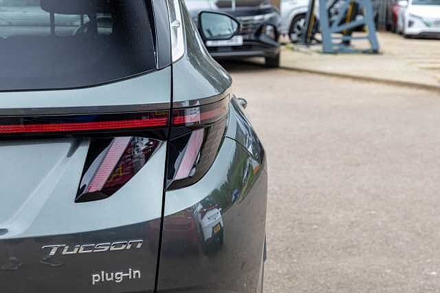 Hyundai TUCSON 1.6 TGDi Plug-in Hybrid Premium 5dr 4WD Auto