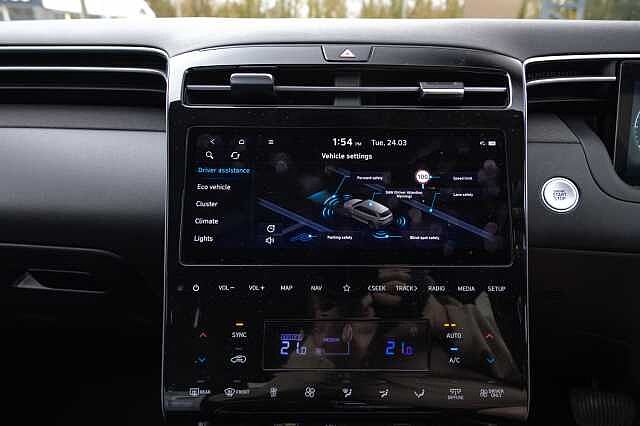 Hyundai TUCSON 1.6 TGDi Plug-in Hybrid Premium 5dr 4WD Auto