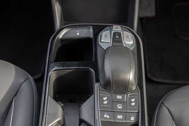 Hyundai IONIQ 100kW Premium SE 38kWh 5dr Auto White