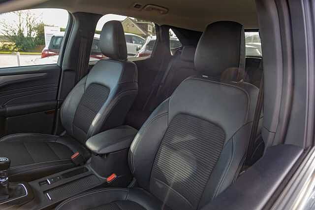 Ford Kuga 1.5 EcoBoost 150 Titanium Edition 5dr