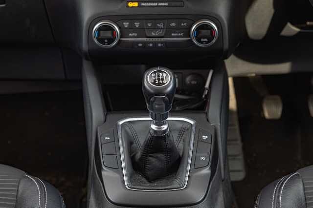 Ford Kuga 1.5 EcoBoost 150 Titanium Edition 5dr