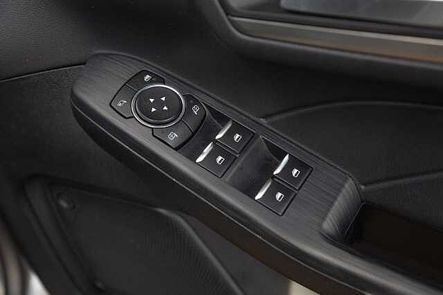 Ford Kuga 1.5 EcoBoost 150 Titanium Edition 5dr