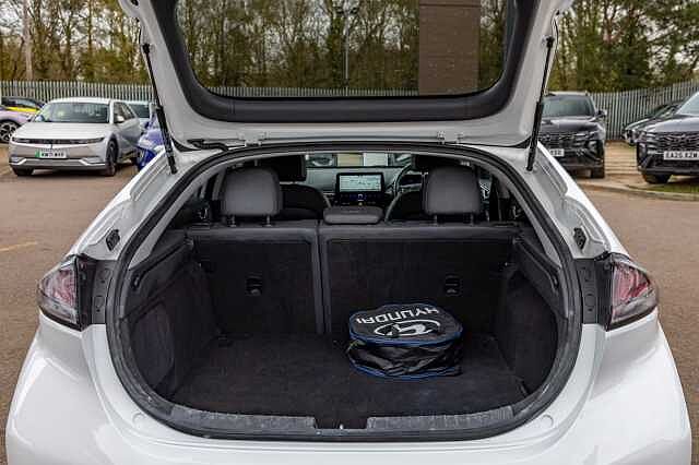 Hyundai IONIQ 100kW Premium SE 38kWh 5dr Auto