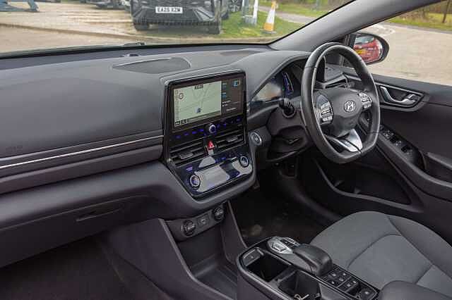 Hyundai IONIQ 100kW Premium 38kWh 5dr Auto Black
