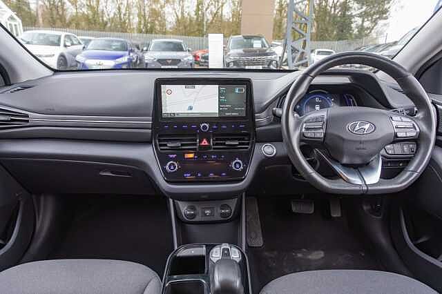 Hyundai IONIQ 100kW Premium 38kWh 5dr Auto Black