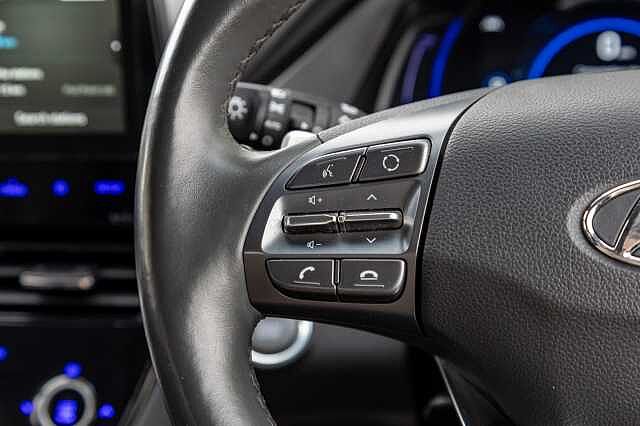 Hyundai IONIQ 100kW Premium 38kWh 5dr Auto Black
