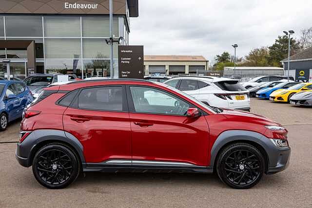 Hyundai KONA 1.6 GDi Hybrid Ultimate 5dr DCT Red