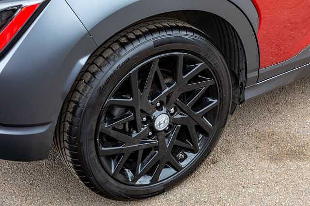 Hyundai KONA 1.6 GDi Hybrid Ultimate 5dr DCT Red