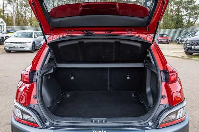Hyundai KONA 1.6 GDi Hybrid Ultimate 5dr DCT Red