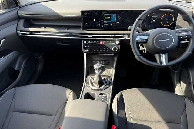 Hyundai TUCSON 1.6T Premium 5dr White