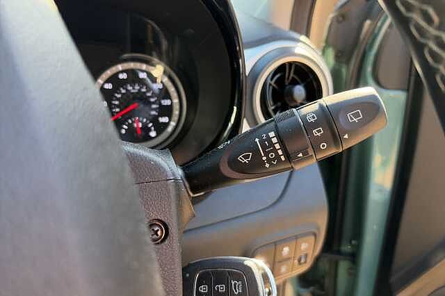 Hyundai I10 1.0 MPi Premium 5dr Green