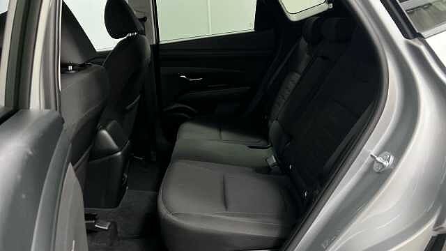 Hyundai TUCSON 1.6 T-GDi Advance SUV 5dr Petrol Hybrid Auto Euro 6 (s/s) (215 ps) SHIMMERING SILVER