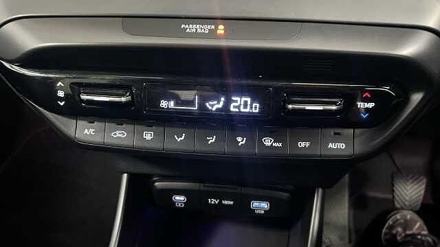 Hyundai I20 1.0 T-GDi Premium Hatchback 5dr Petrol Manual Euro 6 (s/s) (100 ps) Atlas White