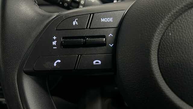 Hyundai I20 1.0 T-GDi MHEV SE Connect Hatchback 5dr Petrol Hybrid DCT Euro 6 (s/s) (100 ps) Black