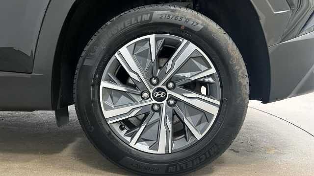 Hyundai TUCSON 1.6 T-GDi MHEV SE Connect SUV 5dr Petrol Hybrid DCT Euro 6 (s/s) (150 ps) Black