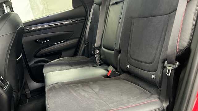 Hyundai TUCSON 1.6 h T-GDi N Line S SUV 5dr Petrol Hybrid Auto Euro 6 (s/s) (230 ps) Red