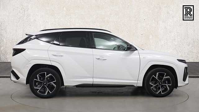 Hyundai TUCSON 1.6 T-GDi N Line SUV 5dr Petrol Hybrid Auto Euro 6 (s/s) (215 ps) Atlas White