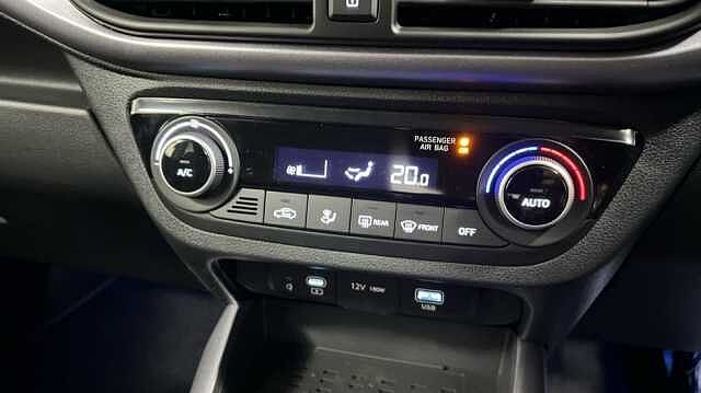 Hyundai I10 1.2 Premium Hatchback 5dr Petrol Auto Euro 6 (s/s) (79 ps) META BLUE