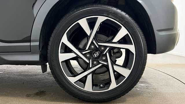 Hyundai KONA 1.0 T-GDi MHEV Premium SUV 5dr Petrol Hybrid Manual Euro 6 (s/s) (120 ps) Black