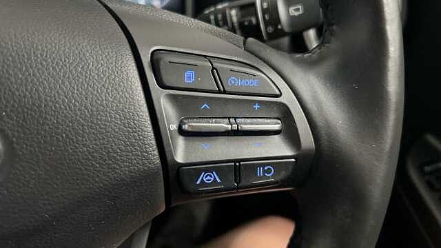 Hyundai KONA 1.0 T-GDi MHEV Premium SUV 5dr Petrol Hybrid Manual Euro 6 (s/s) (120 ps) Black