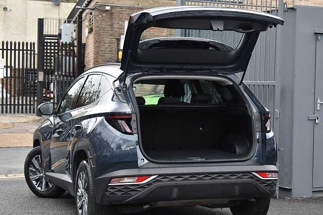 Hyundai TUCSON 1.6 TGDi 48V MHD SE Connect 5dr 2WD DCT