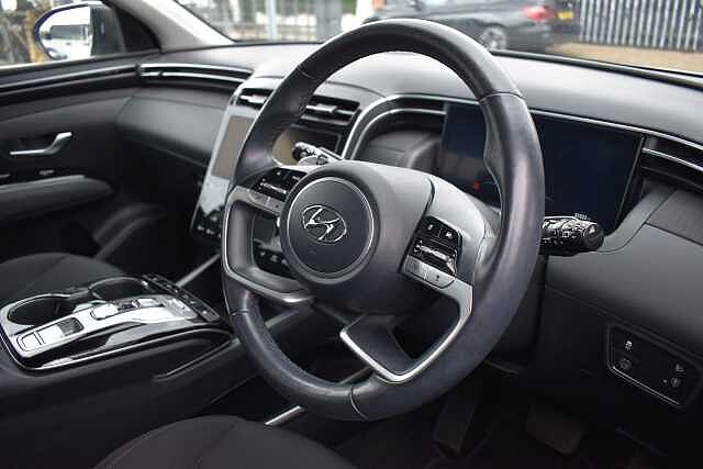 Hyundai TUCSON 1.6 TGDi Hybrid 230 Premium 5dr 2WD Auto White