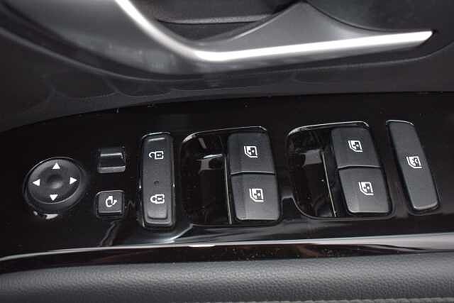 Hyundai TUCSON 1.6 TGDi Hybrid 230 Premium 5dr 2WD Auto White