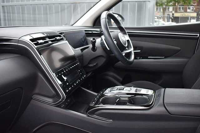 Hyundai TUCSON 1.6 TGDi Hybrid 230 Premium 5dr 2WD Auto White