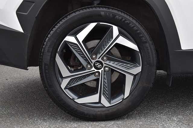 Hyundai TUCSON 1.6 TGDi Hybrid 230 Premium 5dr 2WD Auto White