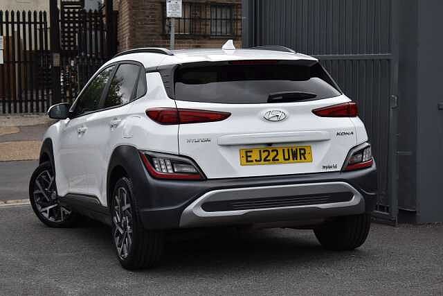 Hyundai KONA 1.6 GDi Hybrid Premium 5dr DCT White