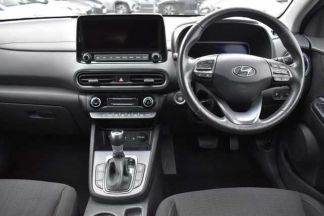 Hyundai KONA 1.6 GDi Hybrid Premium 5dr DCT White