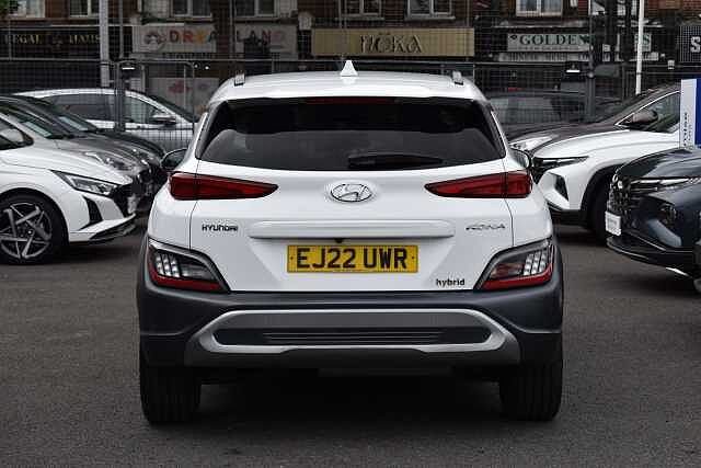 Hyundai KONA 1.6 GDi Hybrid Premium 5dr DCT White
