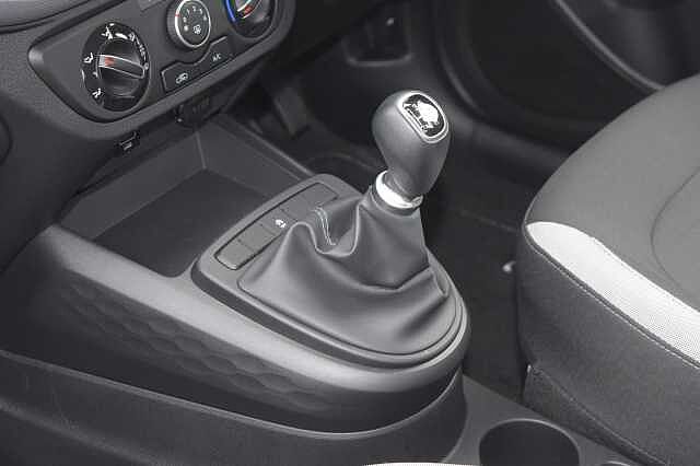 Hyundai i10 1.0 MPi SE Connect 5dr