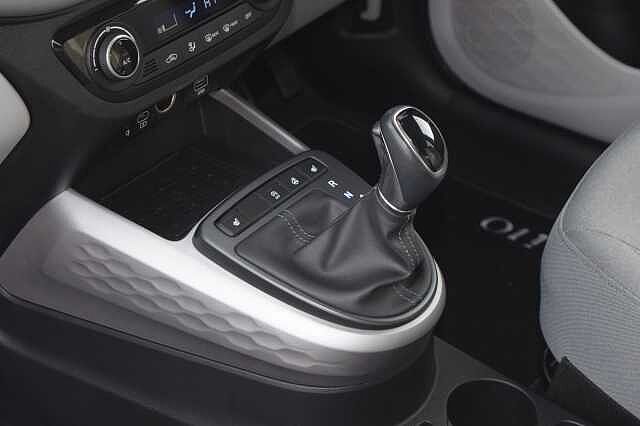 Hyundai i10 1.2 MPi Premium 5dr Auto